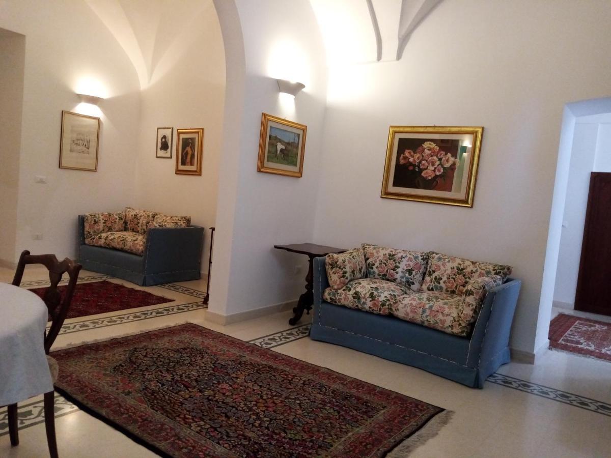 Bed and Breakfast Dimora Storica Le Perle Лечче Екстер'єр фото