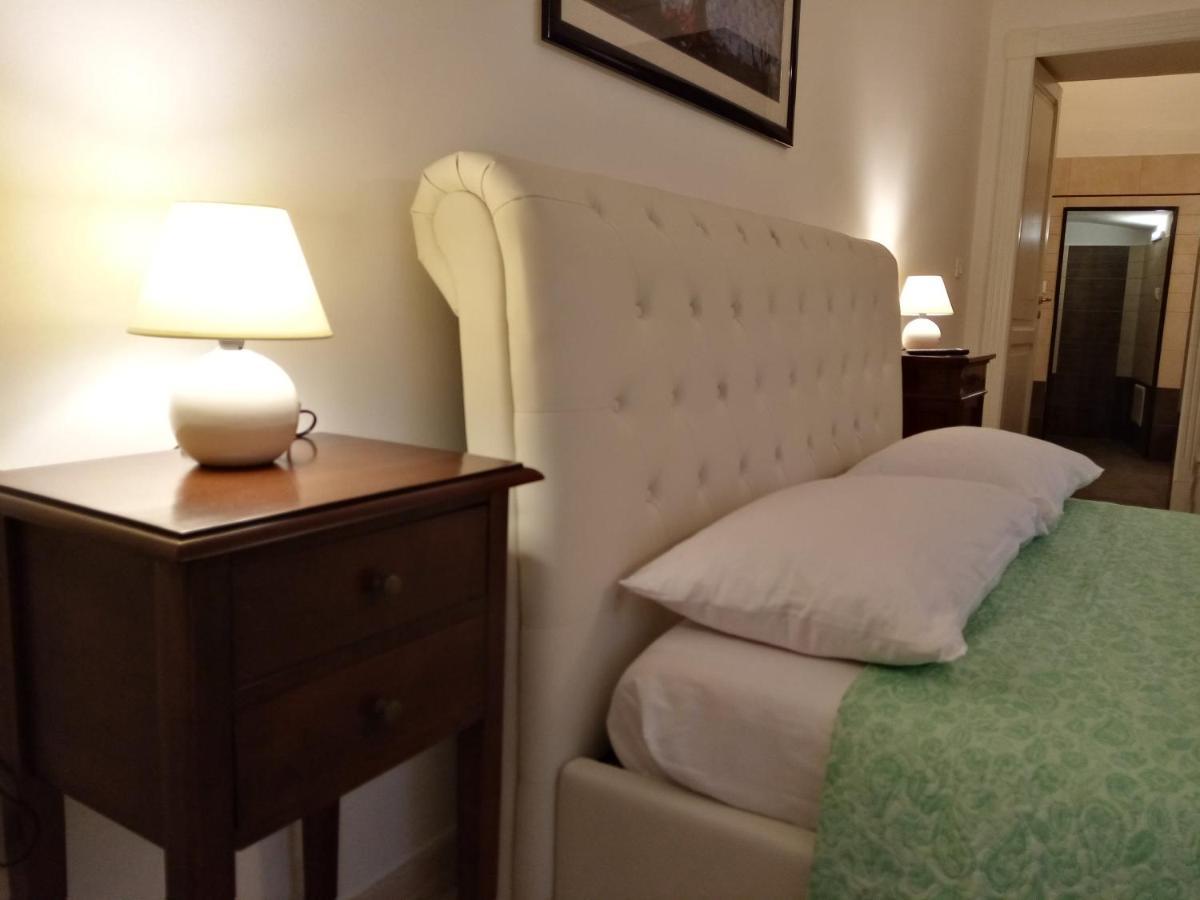 Bed and Breakfast Dimora Storica Le Perle Лечче Екстер'єр фото