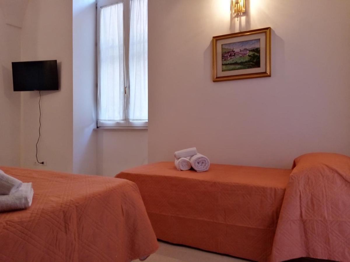 Bed and Breakfast Dimora Storica Le Perle Лечче Екстер'єр фото