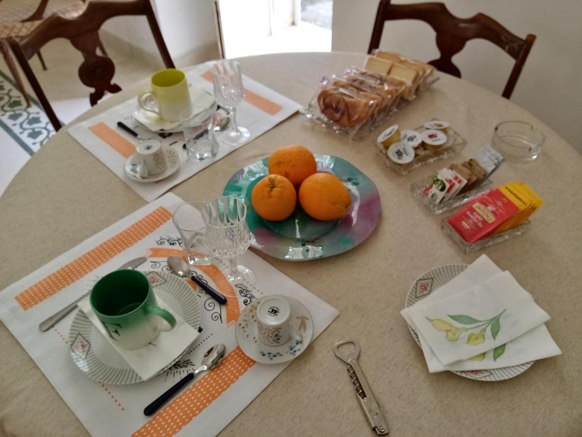Bed and Breakfast Dimora Storica Le Perle Лечче Екстер'єр фото